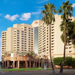 https://hilton-long-beach-executive-meeting-center.topanaheimhotels.com