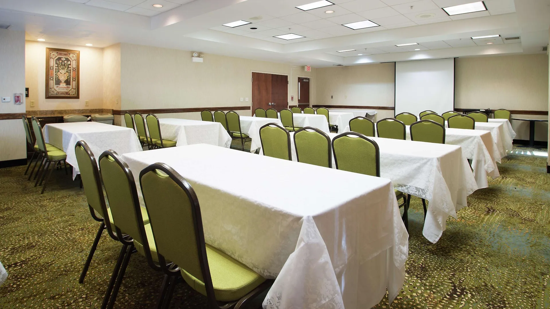 Hampton Inn Linden 3*,  USA