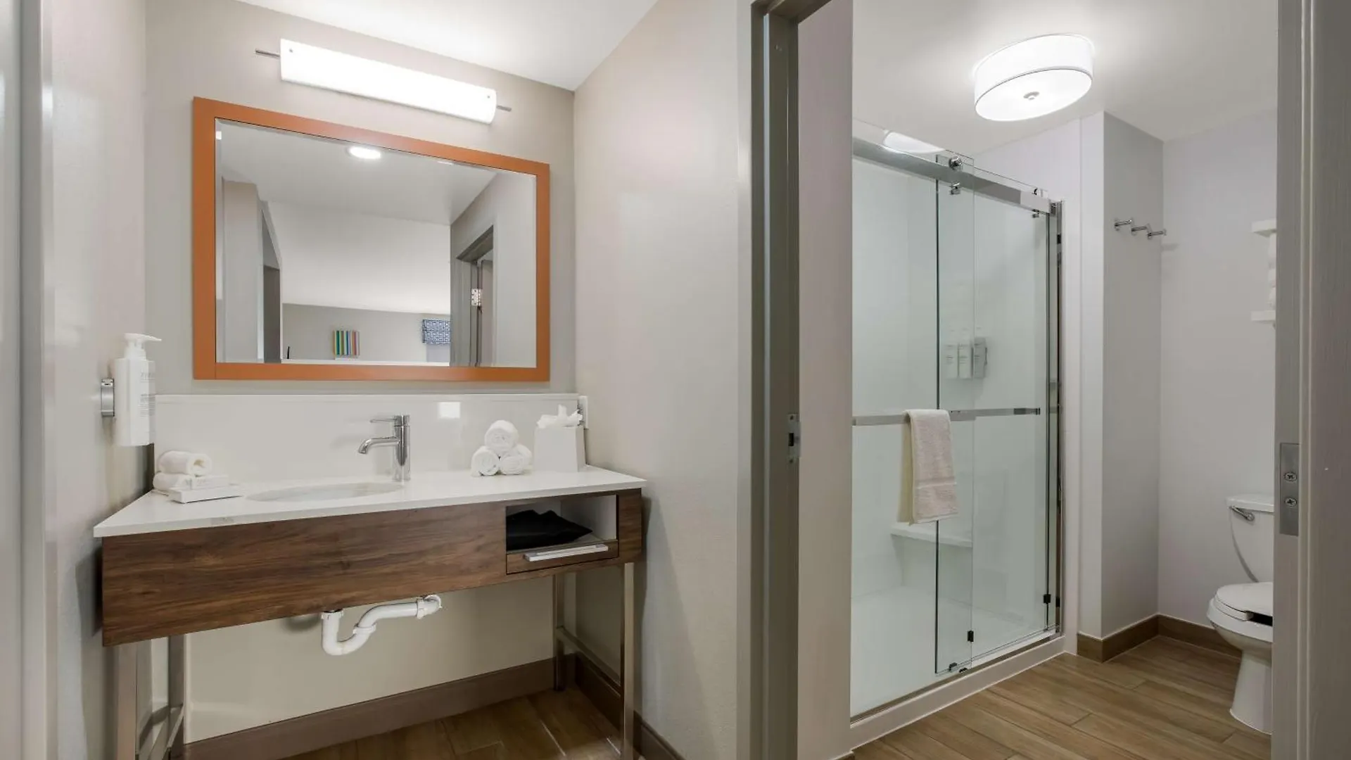 Hampton Inn Linden USA