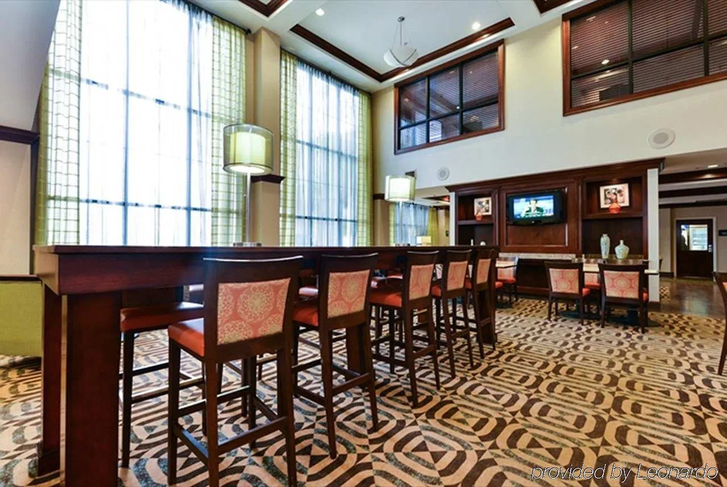 Hampton Inn Linden 3*,
