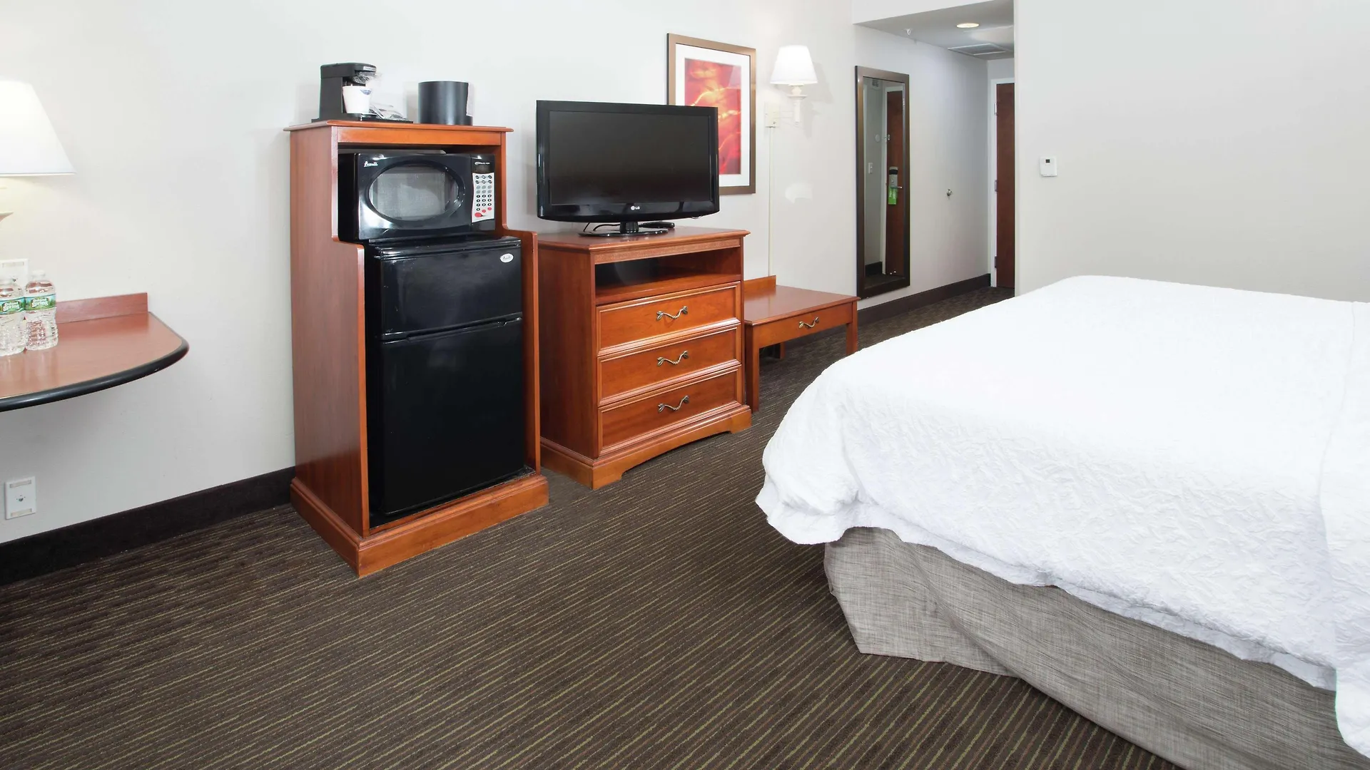 Hampton Inn Linden Hotel