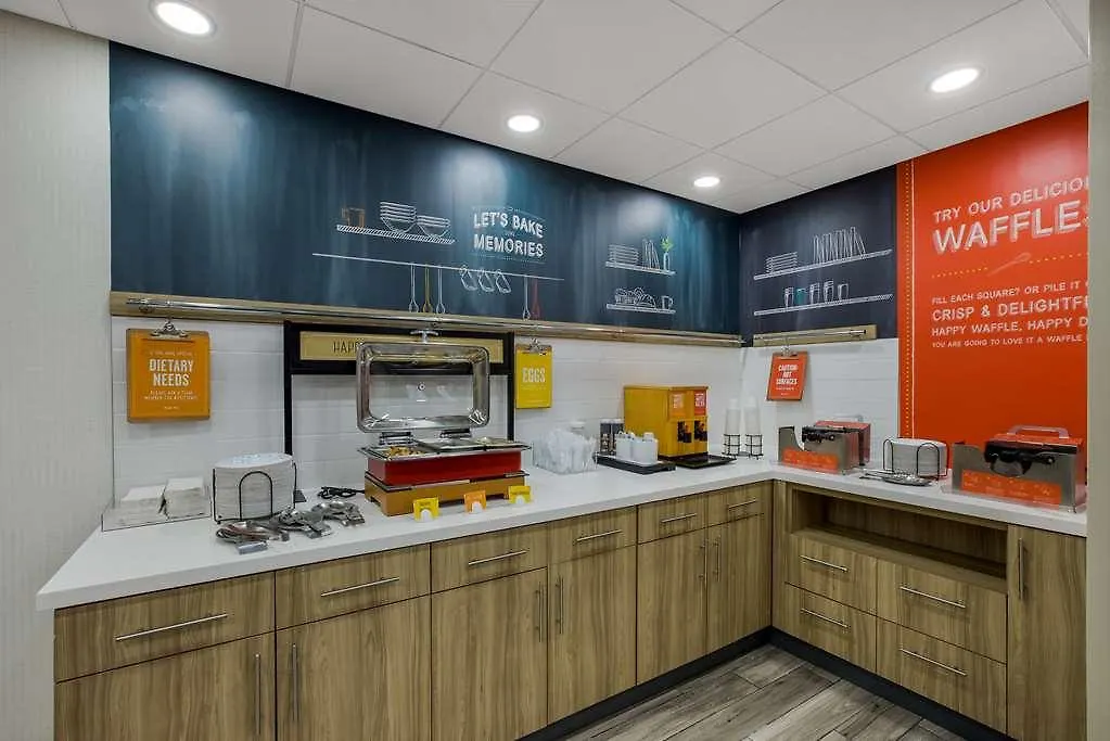 Hampton Inn Linden Hotel
